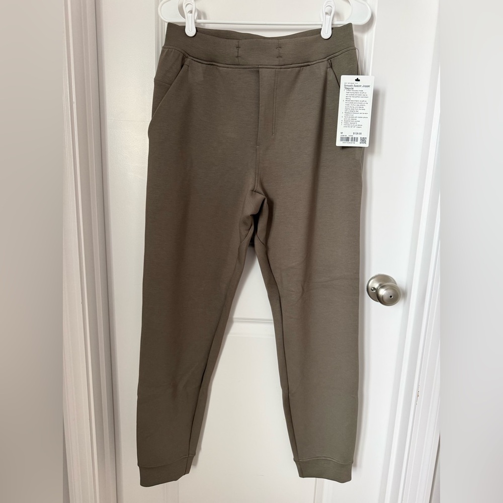 Lululemon Men’s Smooth Spacer Jogger *Regular M